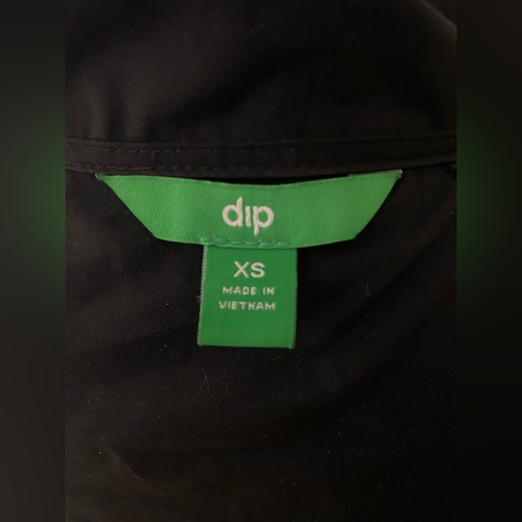 DIP XS fitness jacket 100% polyester RN# 29360 color black - green pre-owned - Picture 9 of 15